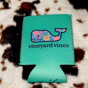 VineYards coozie